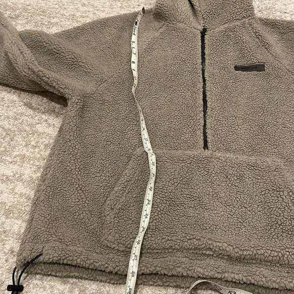 Sold ESSENTIALS - FEAR OF GOD
2022 Polar Fleece Half Zip Hoodie
Size M/L - Picture 4 of 11